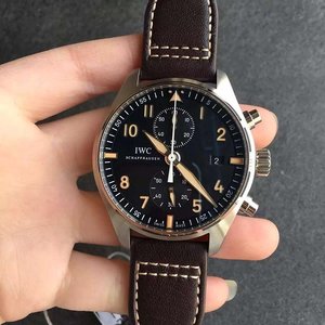 zf Fabrik IWC Pilot Spitfire iw387808 limitierte Auflage retro Farbzeiger