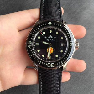 N tehdasversio Blancpain 50? Rajoitettu painos, koko 45X15.5mm, 2836 automaattinen mekaaninen liike