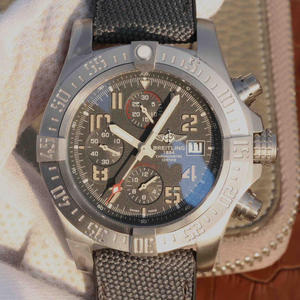 GF tehdas uudelleen säätää uuden Breitling Avenger [Avenger Bandit] katsella Miesten chronograph katsella