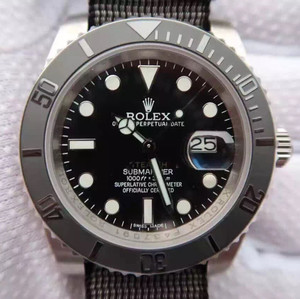 Rolex Yacht-Master. Malli: 268655-Oysterflex rannekoru. Mekaaninen mieskello.