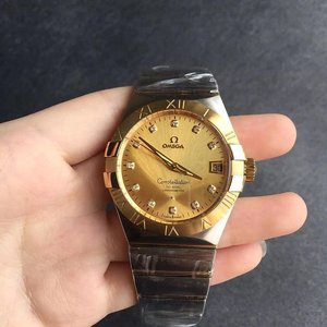 V6 Factory Omega Constellation-sarjan miesten mekaaninen katsella välillä kulta (monivärinen)