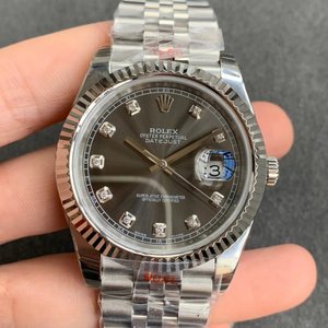 N tehdas uusi Rolex Datejust 904 -teräsversion replica miesten mekaaninen kello (harmaa levy) viidellä helmillä