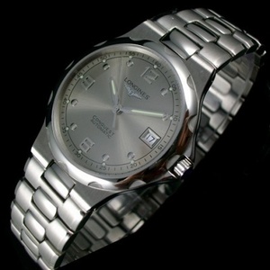 Montre de luxe suisse Longines Longines Concas série 316L acier inoxydable tout acier ceinture en acier visage gris diamant numérique automatique ceinture en acier mécanique à travers la montre pour homme.