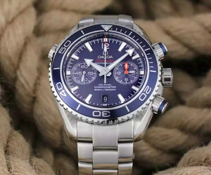 Montre mécanique pour homme Omega Seamaster Series Diving Dual Seconds