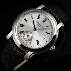 Montre suisse Patek Philippe bracelet en cuir noir rétro indépendant petite seconde boîtier en acier deux aiguilles et une demi échelle romaine