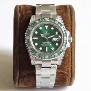 Montre pour homme Rolex Green Ghost 904L Edition produite par N Factory, une paire de ceinture en acier et une paire de cuir de crocodile