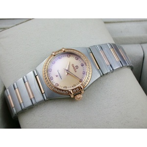 Svizzero famoso orologio Omega Constellation serie signore orologio cassa diamante 18K rosa oro cintura in oro romano caso due mani diamante scala oro faccia svizzera quarzo signore orologio