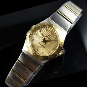 Swiss Omega OMEGA Constellation Quartz Double Eagle 18K Oro Ultra-sottile Orologio da donna Sun Pattern Gold Face Diamond Indice Ladies Guarda 123.20.24.60