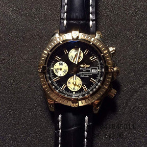 N Fabbrica Breitling Vendicatore Cronografo 18K Giallo Oro