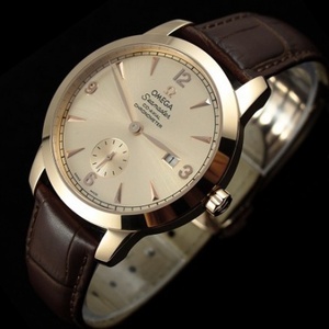 Мужские часы Omega OMEGA Special Edition 2012, памятное издание, посвященное Олимпийским играм в Лондоне, с золотым циферблатом и независимыми малыми секундными стрелками из розового золота 18 карат с двумя с половиной стрелками календаря.