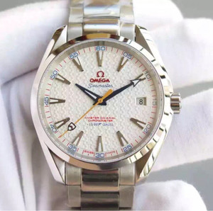 Omega Seamaster 007 James Bond Limited Edition, utrustad med 8507 bullet movement mekaniska mäns klocka